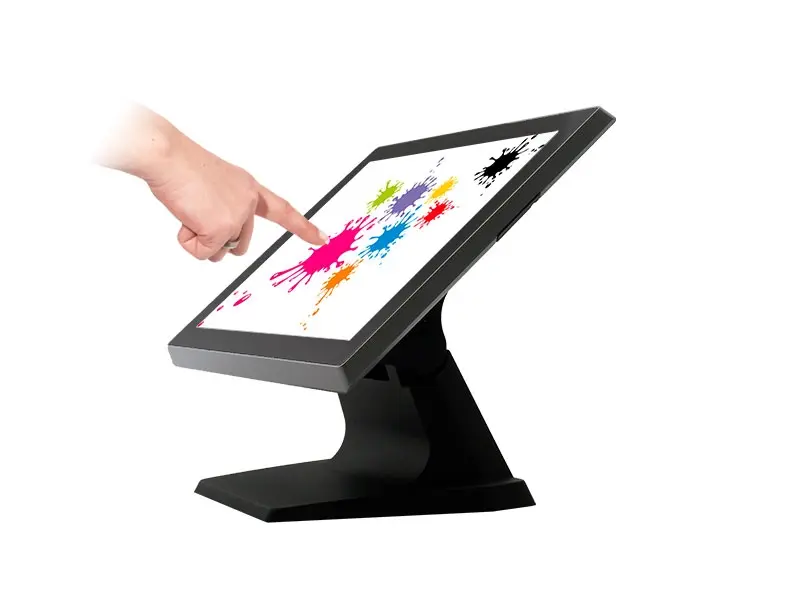Hand bedient modernen Touchscreen Monitor auf Standfuß