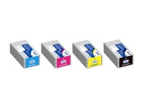 Vier Tintenpatronen in Cyan, Magenta, Gelb und Schwarz