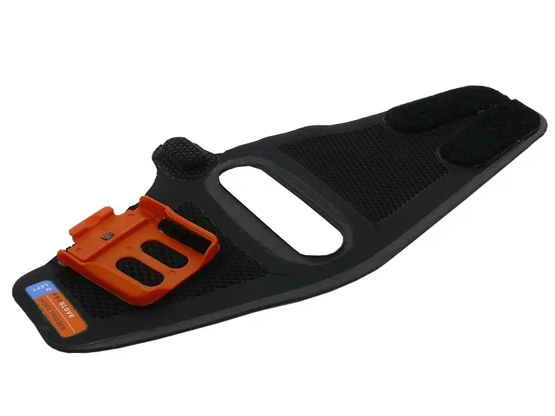 Schwarze Armhalterung mit orangefarbener Cliphalterung